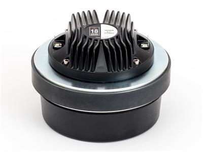 Driver de 2" pulgadas, garganta de 1.4" pulgadas (35,5 mm), impedancia: 8 ohms,potencia continua: 70 watts, programa: 140 watts