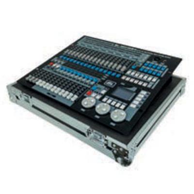 CONSOLA DMX 2 
UNIVERSOS CON USB, 
TRABAJA CON LIBRERÍAS, 
C/ CASE
