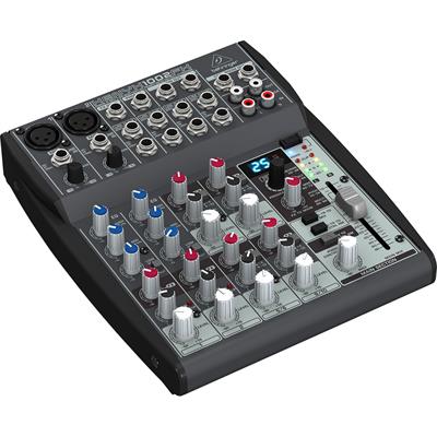 Mezcladora analógica premium de 10 entradas y 2 buses con preamplificadores Xenyx, ecualizador británico neo clásico de 3 bandas para un sonido cálido y musical, procesador multiefectos con 100 increíbles preajustes que incluyen reverb, chorus, flanger, delay, pitch shifter y muchos más