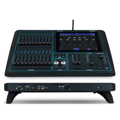 • 1 Universe Console, ideal for conventional 
and LED fixture control 