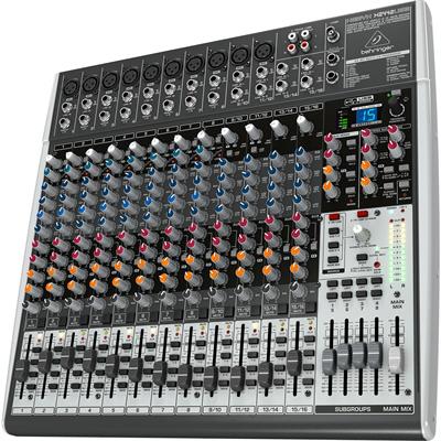 Mezcladora análoga premium de 24 entradas y 4/2 buses, alto headroom, 10 preamplificadores Xenyx de micrófono de vanguardia, 8 compresores de grado de estudio con una funcionalidad y LED de control súper fácil de manejar para un sonido vocal e instrumental profesional, ecualizadores británicos neo-clásicos de 3 bandas de ecualización semi-paramétrica para un sonido cálido y musical, nuevo procesador de FX con 16 preajustes editables que incluyen reverb, chorus, flanger, delay, pitch shifter, multiefectos, función Tap y ajustes de parámetros de usuario memorizables