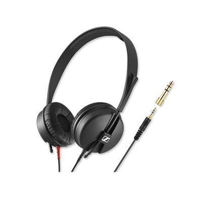 HD 25 LIGHT
Aclamados por su capacidad de manejar altos niveles de presión sonora y una excelente reproducción de sonido, los audífonos HD 25 a menudo se encuentran en cabinas de DJ, en escenarios y en estudios alrededor del mundo. Esto ha sido así por más de 30 años. Nuestros audífonos HD 25 Light brindan sonido puro al mismo tiempo que mantienen un diseño minimalista.

Los HD 25 se producen en nuestra fábrica basada en Europa.