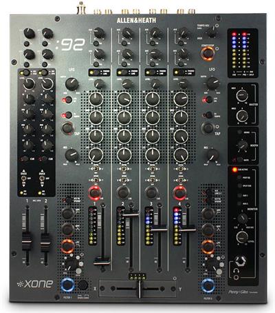 El Xone: 92 estándar de la industria es un mezclador analógico versátil de seis canales, conocido por su sonido expansivo y envolvente.

Con su construcción sólida y su interfaz fácil de usar, el 92 está en los riders de la mayoría de los mejores DJ del mundo y es un elemento permanente en la cabina de muchos de los superclubs más importantes.