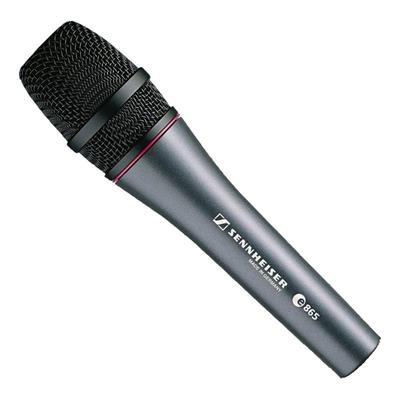Este micrófono electrostático y condensador con una captación súpercardioide es resistente y útil para presentaciones en vivo y vocales principales ya que proporciona un sonido natural y detallado. Es sensible incluso a los matices más pequeños, por lo que brinda una reproducción precisa de las voces de moderadores y oradores.
