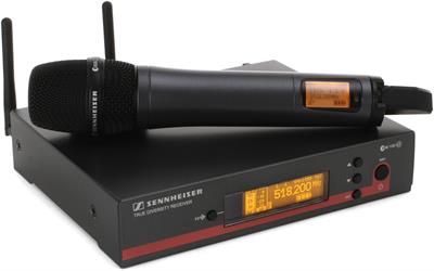 Diseño versátil y resistente para todos los estilos de música, equipado con un poderoso sonido con el que usted puede estar seguro de lograr una actuación fenomenal. Las baterías opcionales del micrófono pueden quedarse en el transmisor durante la recarga y el receptor true diversity cuenta con una pantalla gráfica retroiluminada que es fácil de leer bajo cualquier tipo de iluminación.