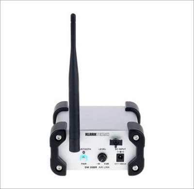 Receptor estéreo para transmitir de forma inalámbrica Bluetooth* a cualquier sistema de audio
Perfecto para espacios de hostelería y eventos, minoristas y audio doméstico, etc.