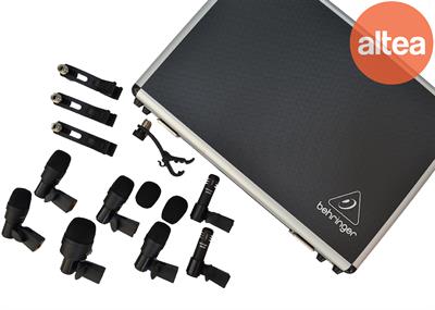 BC1200
Un paquete de 7 micrófonos de batería proporciona una representación precisa de toda la batería para aplicaciones en vivo y de estudio. Se sintonizan diferentes juegos de micrófonos para capturar bombos, timbales, cajas y platillos de manera eficiente. Estos micrófonos compactos y versátiles son adecuados para grabaciones de precisión y de micrófono cercano.