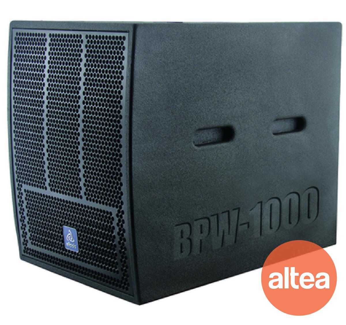 El Woofer modelo BPW-1000P, aprovecha la arquitectura Band Pass, para lograr duplicar la presión sonora de un woofer del tipo frontal o de radiación directa, con la misma bocina.
Se ha diseñado desde el principio para ser el complemento ideal del arreglo lineal LA-108A II, permitiendo trabajar a compresión, con los accesorios opcionales, para recibir el rigging.