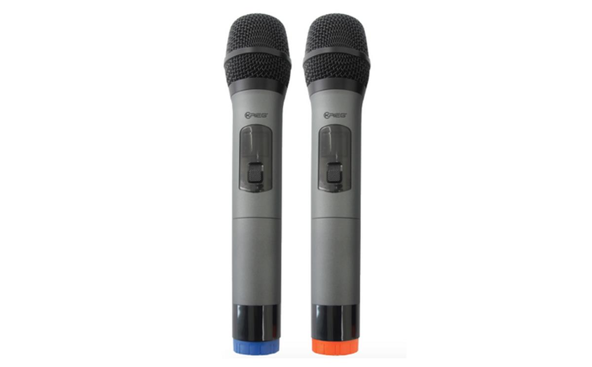 El modelo KDC-400, es un micrófono de precio accesible de uso sencillo.