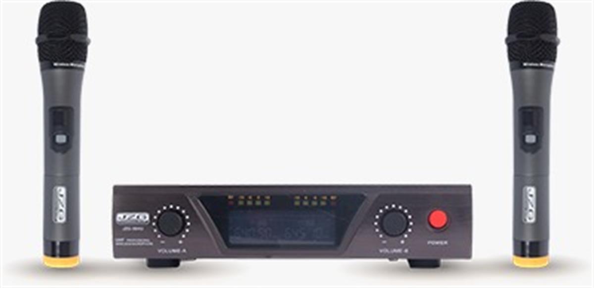 2 MICRÓFONOS DE MANO 2 CANALES
FRECUENCIA 730-820 MHZ IMPEDANCIA 22K OHM
CON MODULADOR DE FRECUENCIA
*Incluye estuche de viaje.