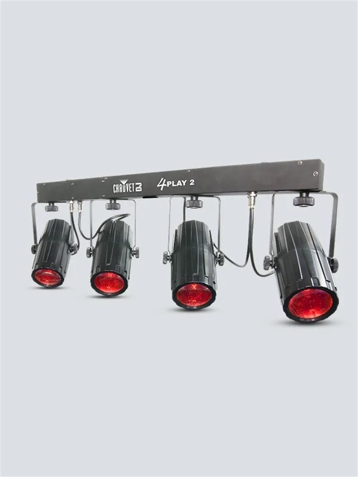 Canales DMX:6Conectores DMX:XLR de 3 pinesFuente de iluminación:228 LEDs (48 rojos, 72 verdes, 72 azules, 36 blancos) de 0.25 W, (20 mA), 50,000 horasFrecuencia de :0 a 20 HzÁngulo de cobertura:63° (por cápsula)Compatible con trípodes:33 to 38 mm (1.3 to 1.5 in)Alimentación en cadena:33 unidades @ 120 V; 56 unidades @ 230 VEntrada de voltaje:100 a 240 VAC, 50/60 Hz (autoajustable)Peso:4.1 kg (9.0 lb)Tamaño:838 x 89 x 318 mm (33 x 3.5 x 12.5 in)Certificaciones:CEOrificio de montaje del soporte: M12Controladores opcionales: IRC
